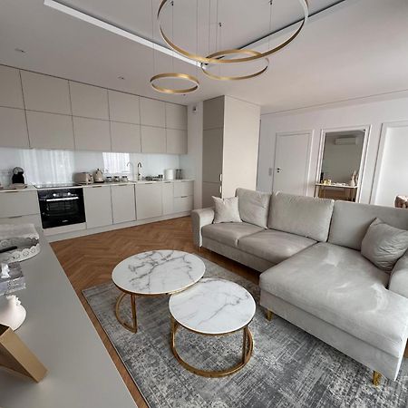 Taupe II Wyjatkowy Apartament W Centrum Lodzi Dış mekan fotoğraf